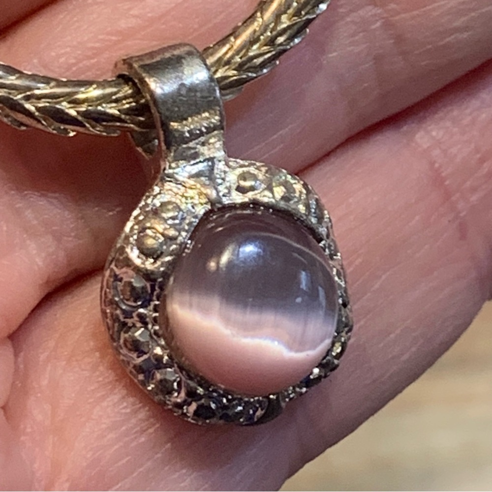 Mauve cat’s eye earring and necklace set